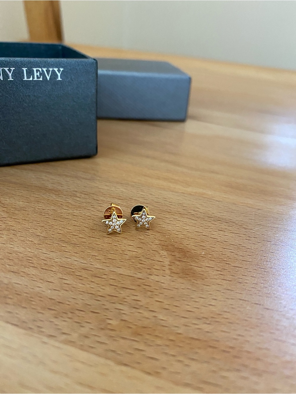 Bony Levy Gold Star 18K Yellow Gold  Stud Earrings - Picture 11 of 14